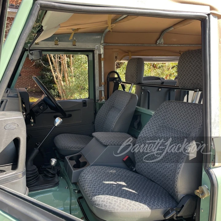 1997 Land Rover Defender - Image 10 of 24