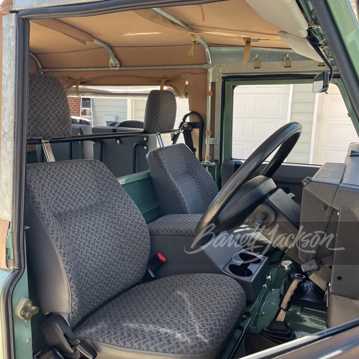 1997 Land Rover Defender - Image 9 of 24
