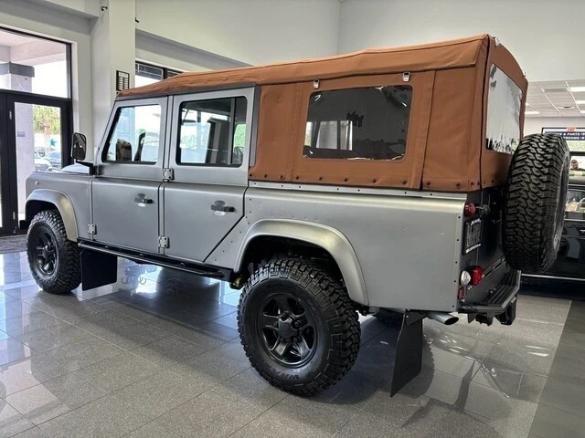 1997 Land Rover Defender 110 - Image 3 of 12