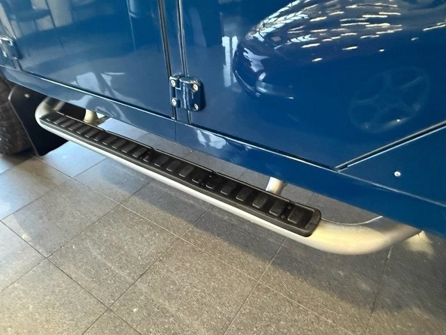 1997 Land Rover Defender 110 - Image 6 of 12