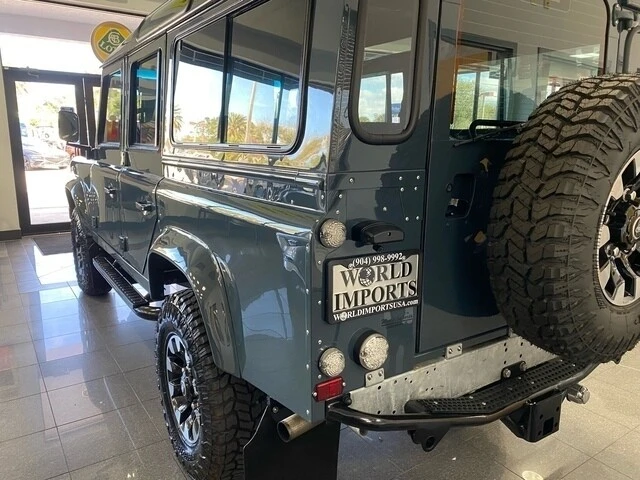 1997 Land Rover Defender 110 - Image 4 of 12