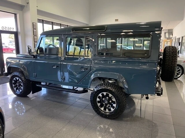 1997 Land Rover Defender 110 - Image 3 of 12