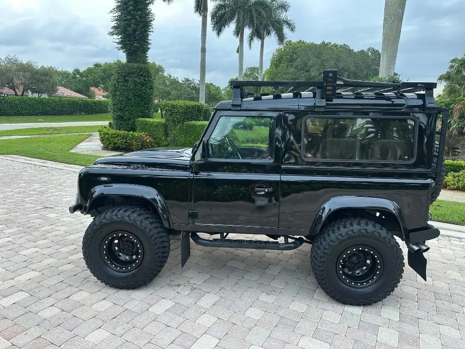 1997 Land Rover Defender 90 - Image 5 of 31
