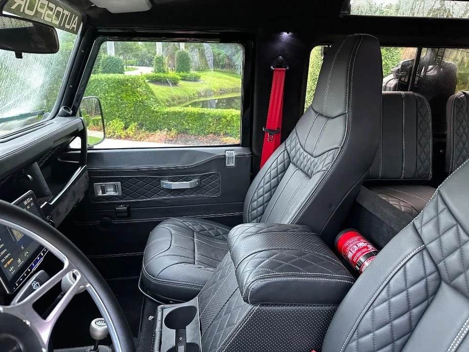 1997 Land Rover Defender 90 - Image 17 of 31