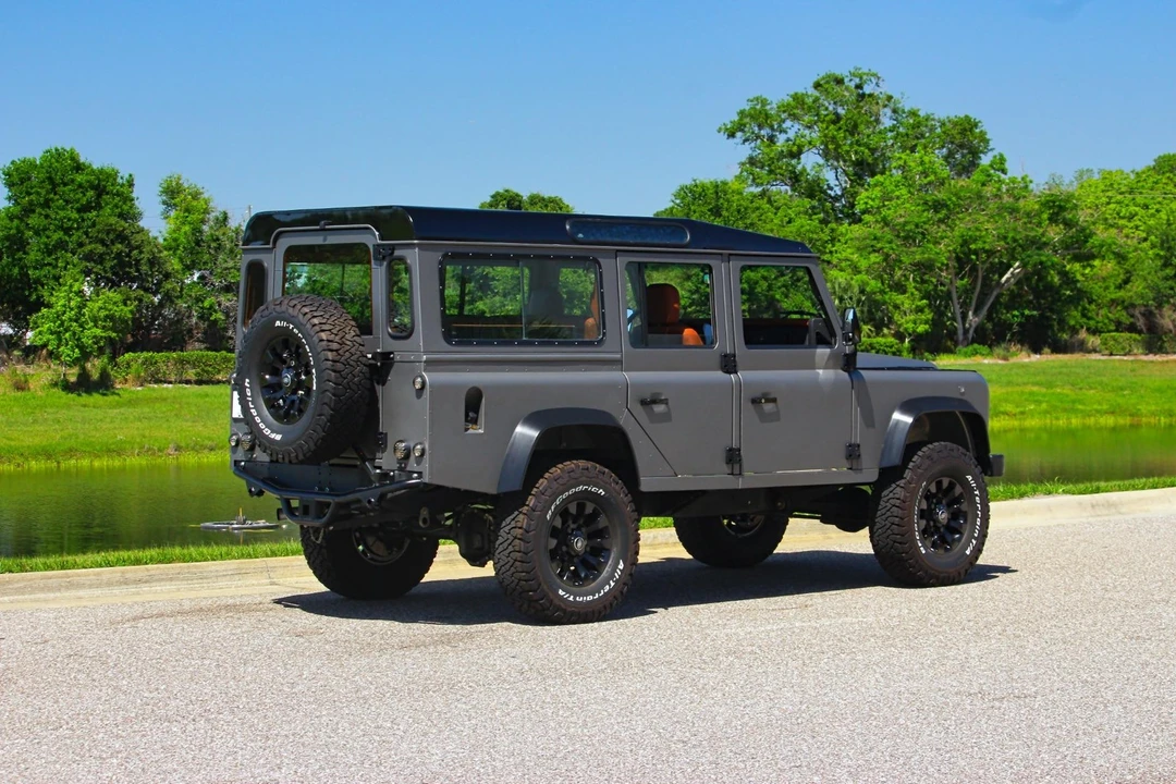 1997 Land Rover Defender - Image 6 of 31