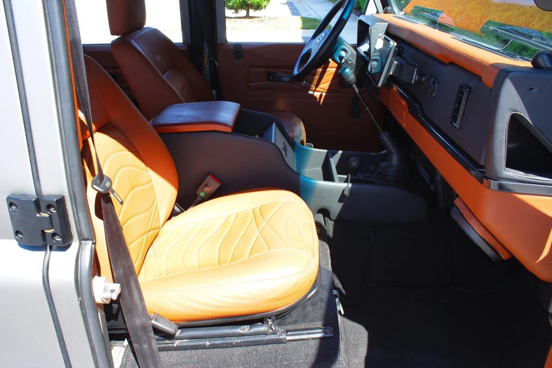 1997 Land Rover Defender - Image 12 of 31