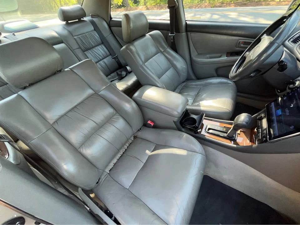 1997 Lexus ES 3rd Gen - Image 2 of 10