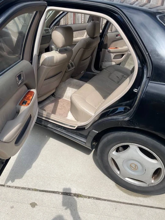 1997 Lexus LS 2nd Gen - Image 8 of 12