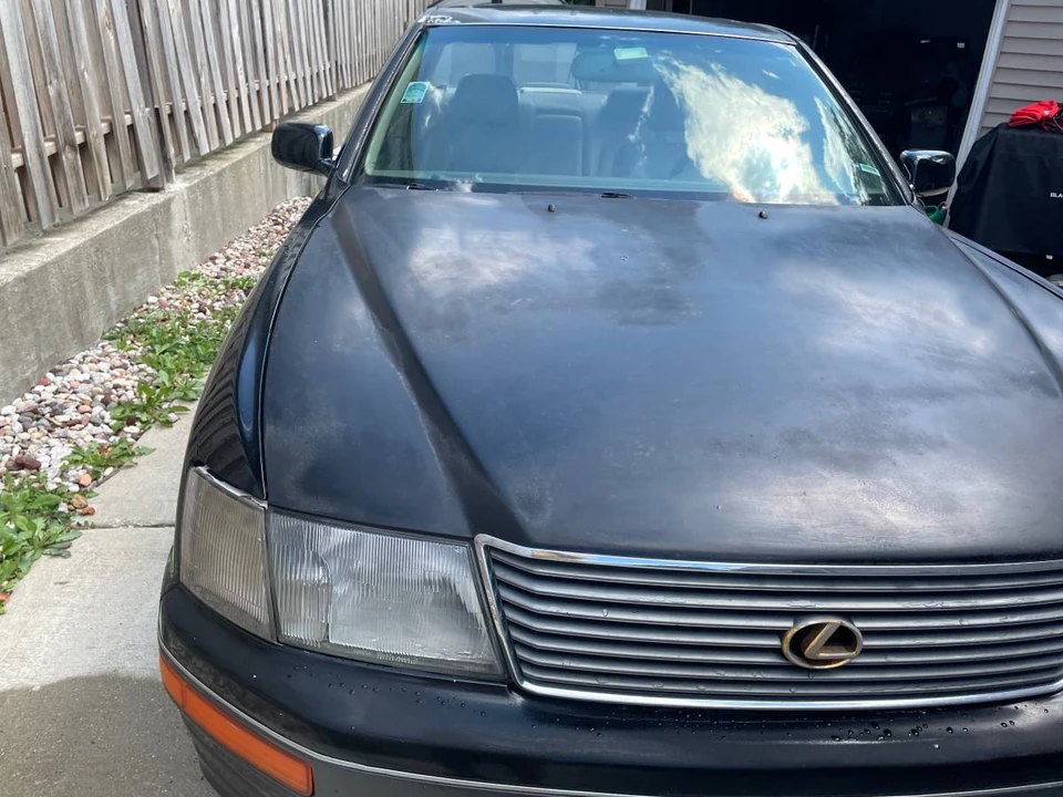 1997 Lexus LS 2nd Gen - Image 10 of 12