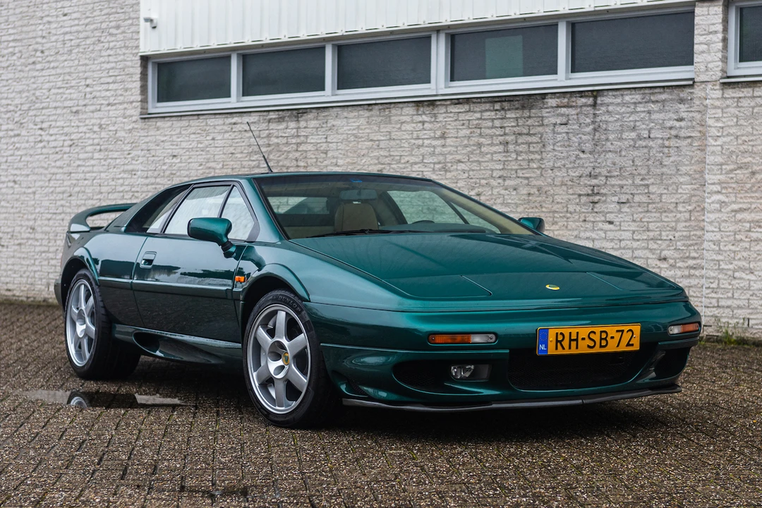 1997 Lotus Esprit Series 4 - Image 2 of 31
