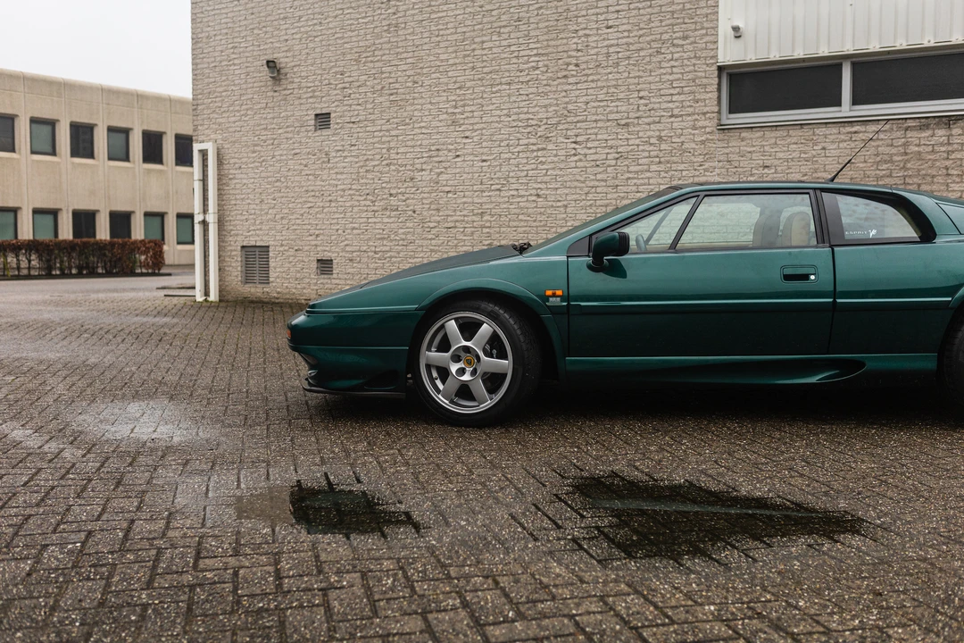 1997 Lotus Esprit Series 4 - Image 14 of 31