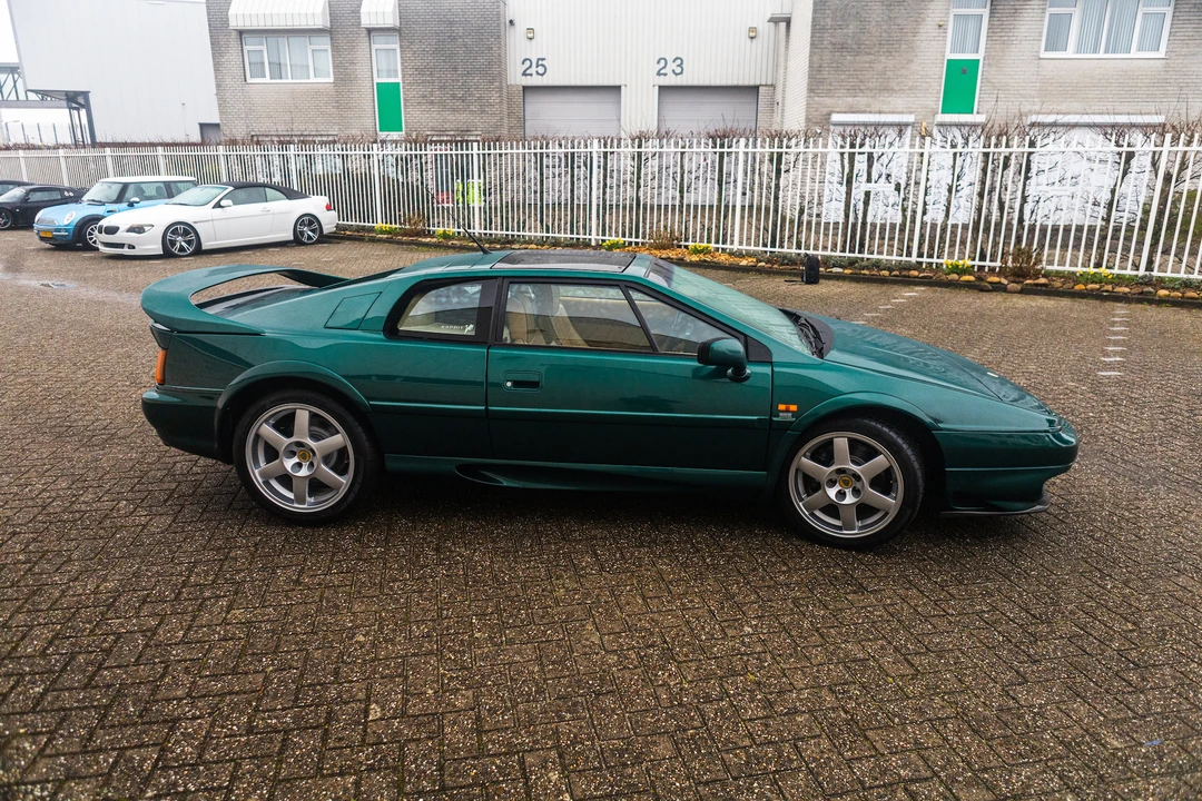 1997 Lotus Esprit Series 4 - Image 10 of 31