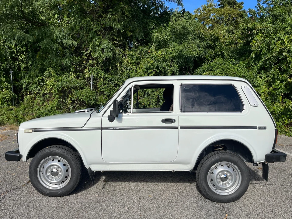 1997 Lada - Image 8 of 31