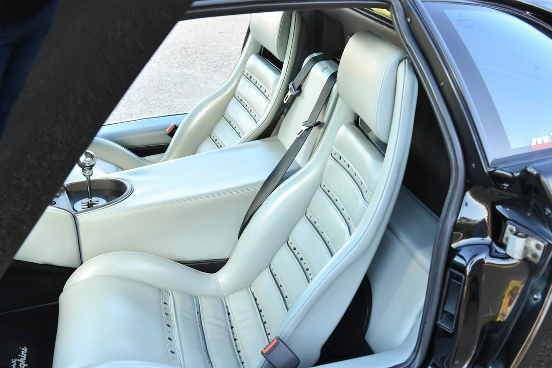 1997 Lamborghini Diablo VT - Image 24 of 31