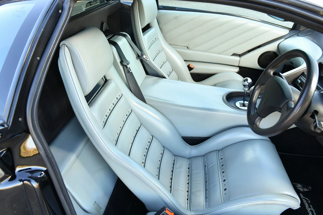 1997 Lamborghini Diablo VT - Image 14 of 31