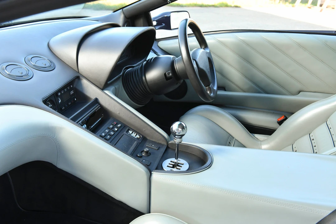 1997 Lamborghini Diablo VT - Image 22 of 31
