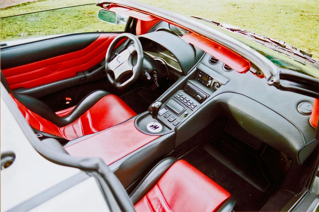 1997 Lamborghini Diablo VT - Image 2 of 3