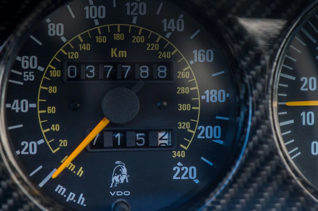 1997 Lamborghini Diablo VT - Image 25 of 31