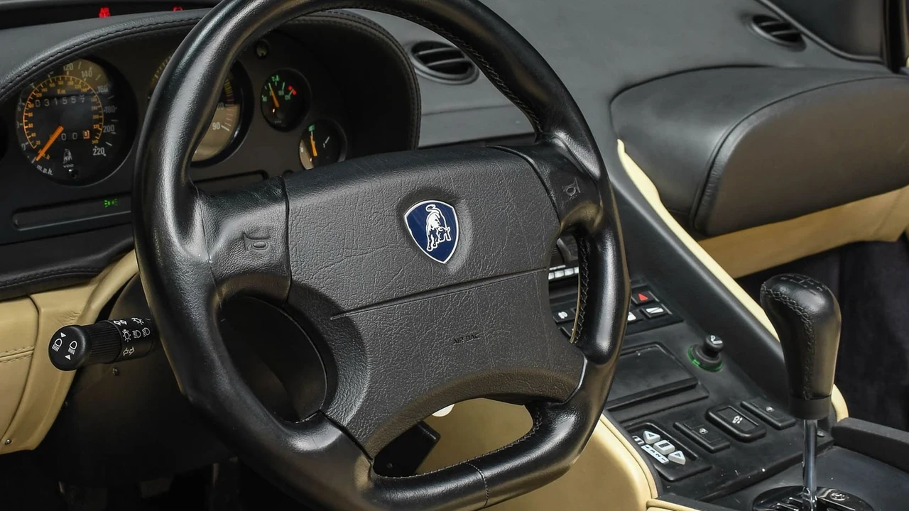 1997 Lamborghini Diablo VT - Image 19 of 31