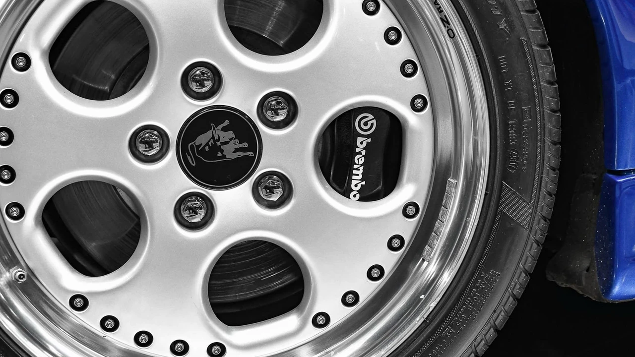 1997 Lamborghini Diablo VT - Image 15 of 31