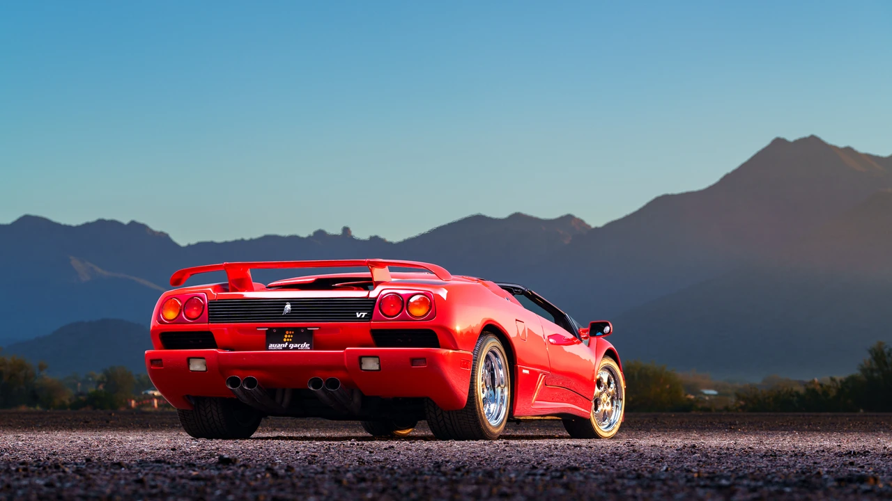 1997 Lamborghini Diablo VT - Image 25 of 31