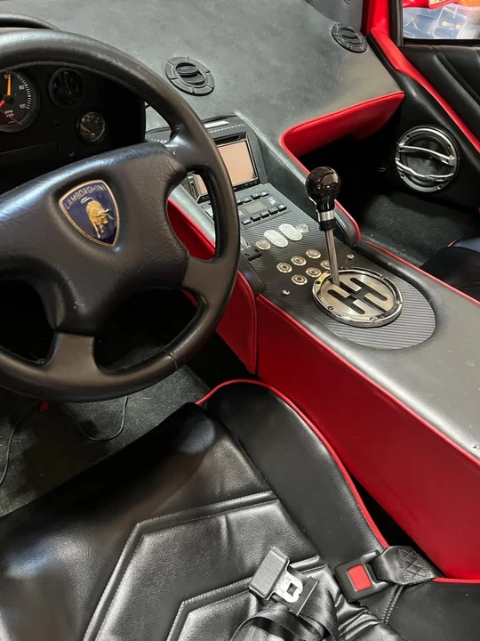 1997 Lamborghini Diablo VT - Image 9 of 18