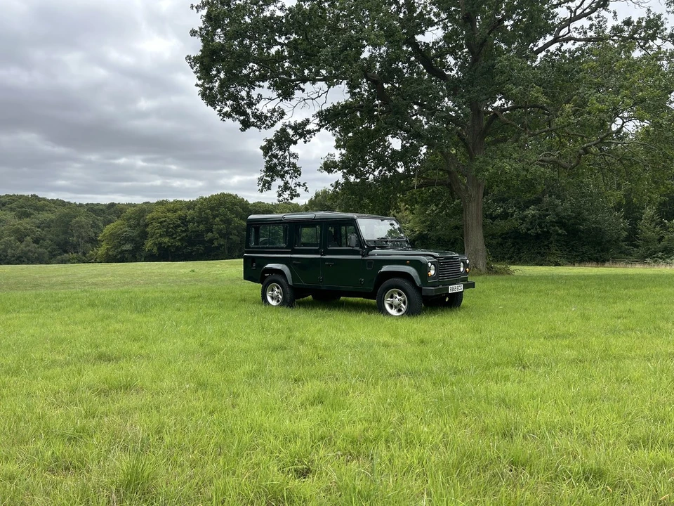 1997 Land Rover Defender 110 - Image 4 of 30