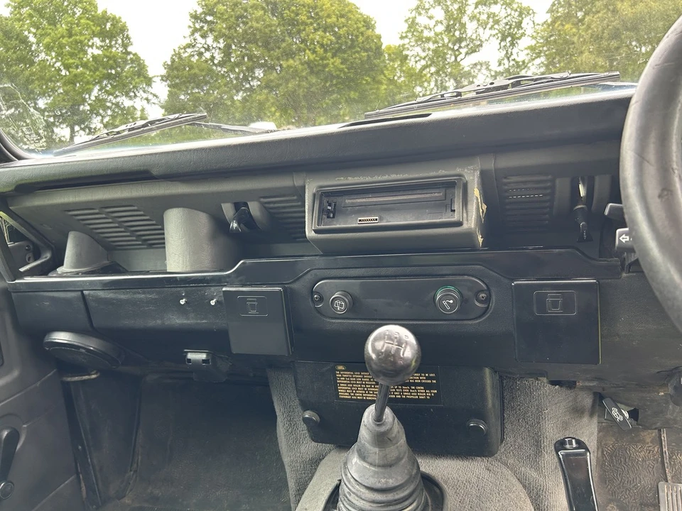 1997 Land Rover Defender 110 - Image 21 of 30