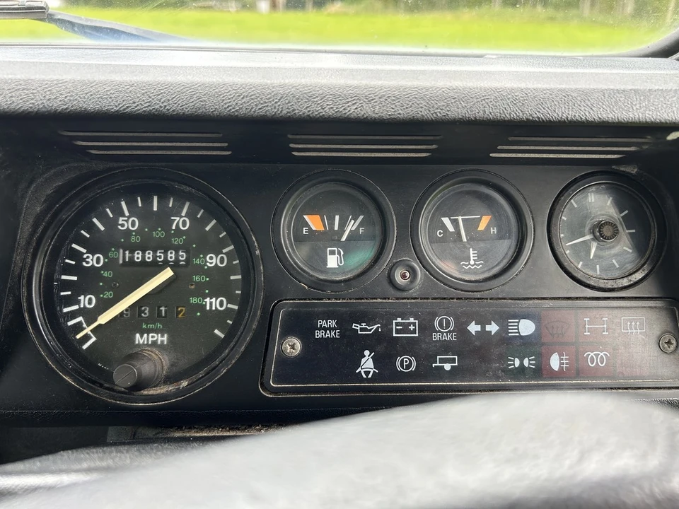 1997 Land Rover Defender 110 - Image 19 of 30