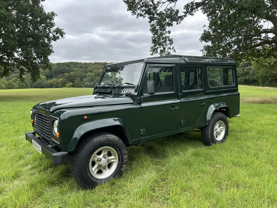 1997 Land Rover Defender 110 - Image 2 of 30