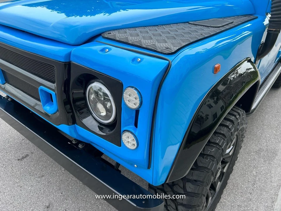 1997 Land Rover Defender 110 - Image 14 of 21