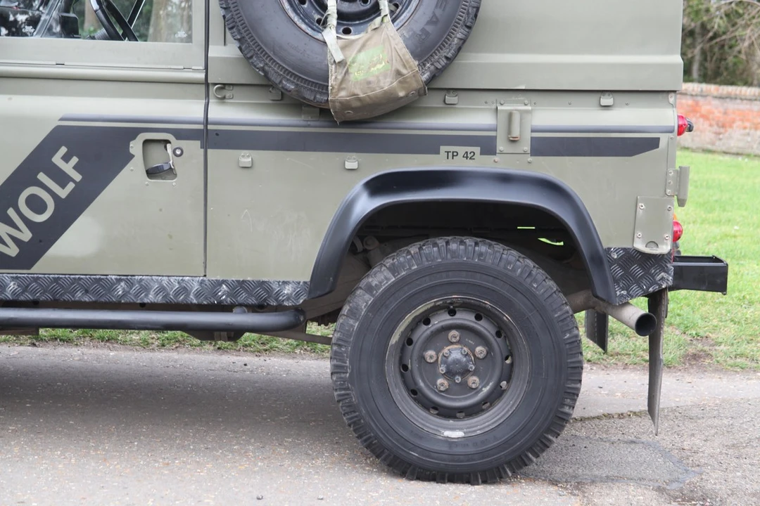 1997 Land Rover Defender 90 - Image 17 of 30