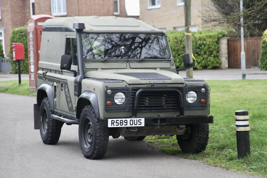 1997 Land Rover Defender 90 - Image 3 of 30