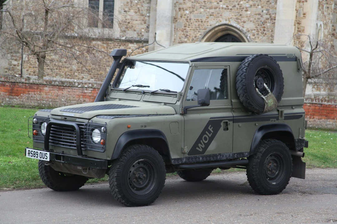 1997 Land Rover Defender 90 - Image 2 of 30