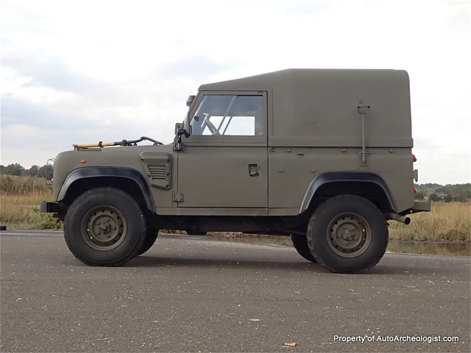 1997 Land Rover Defender - Image 6 of 24