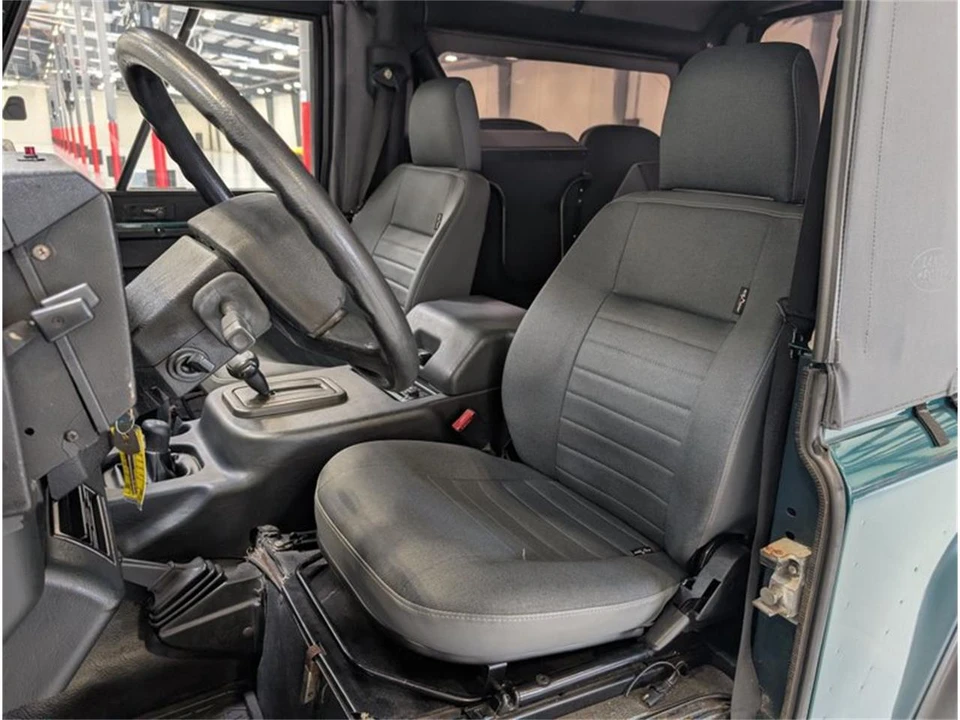 1997 Land Rover Defender - Image 8 of 11