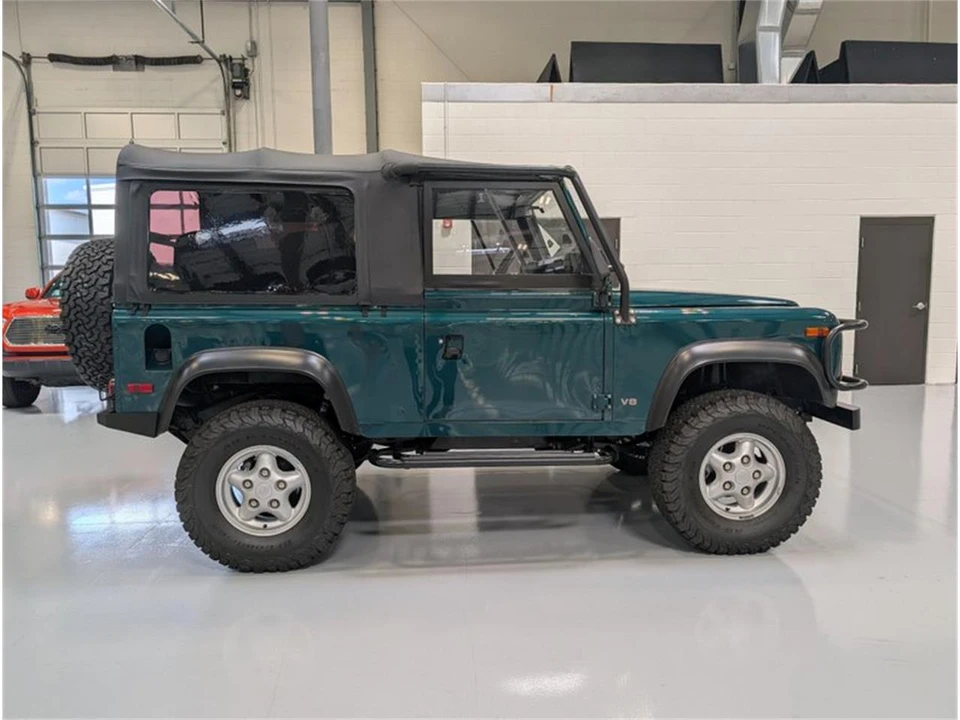 1997 Land Rover Defender - Image 4 of 11