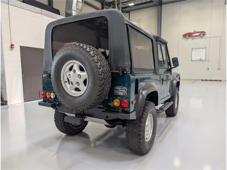 1997 Land Rover Defender - Image 6 of 11