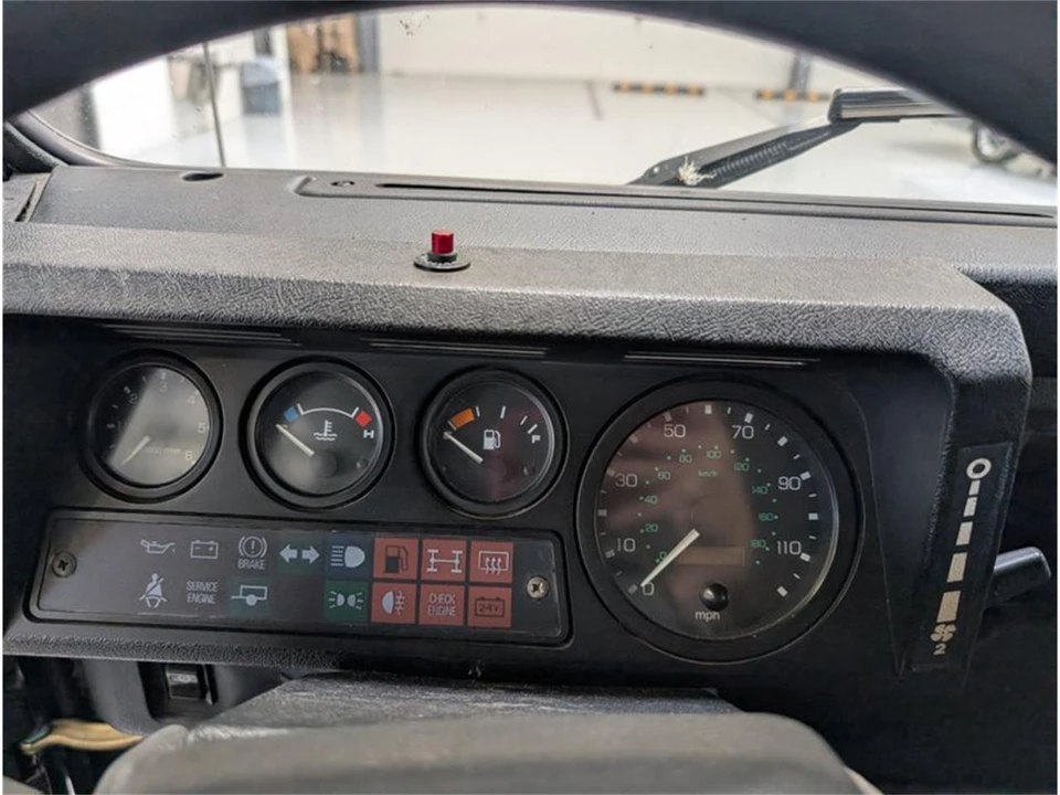 1997 Land Rover Defender - Image 9 of 11