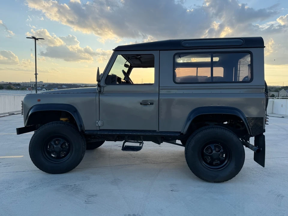 1997 Land Rover Defender - Image 5 of 31