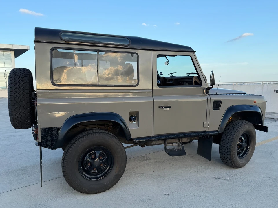 1997 Land Rover Defender - Image 4 of 31