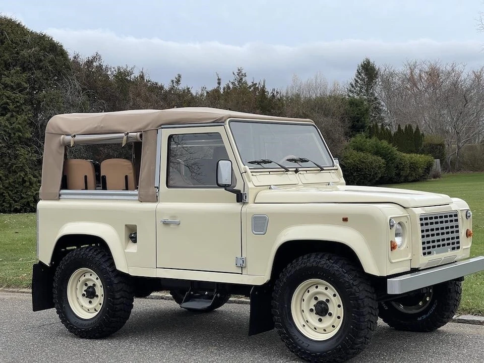 1997 Land Rover Defender - Image 9 of 12