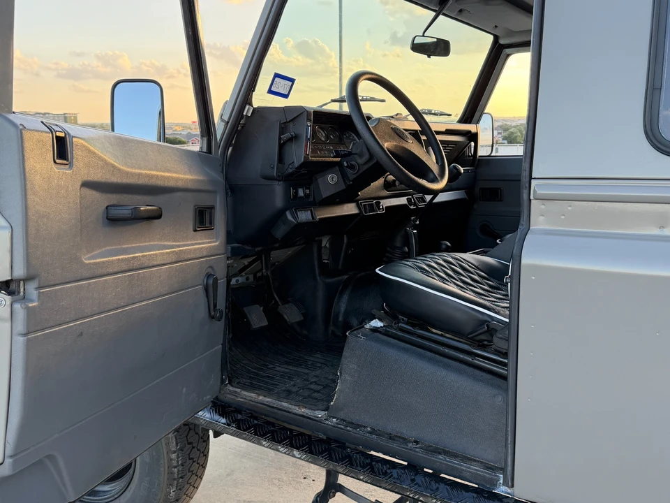 1997 Land Rover Defender - Image 6 of 31