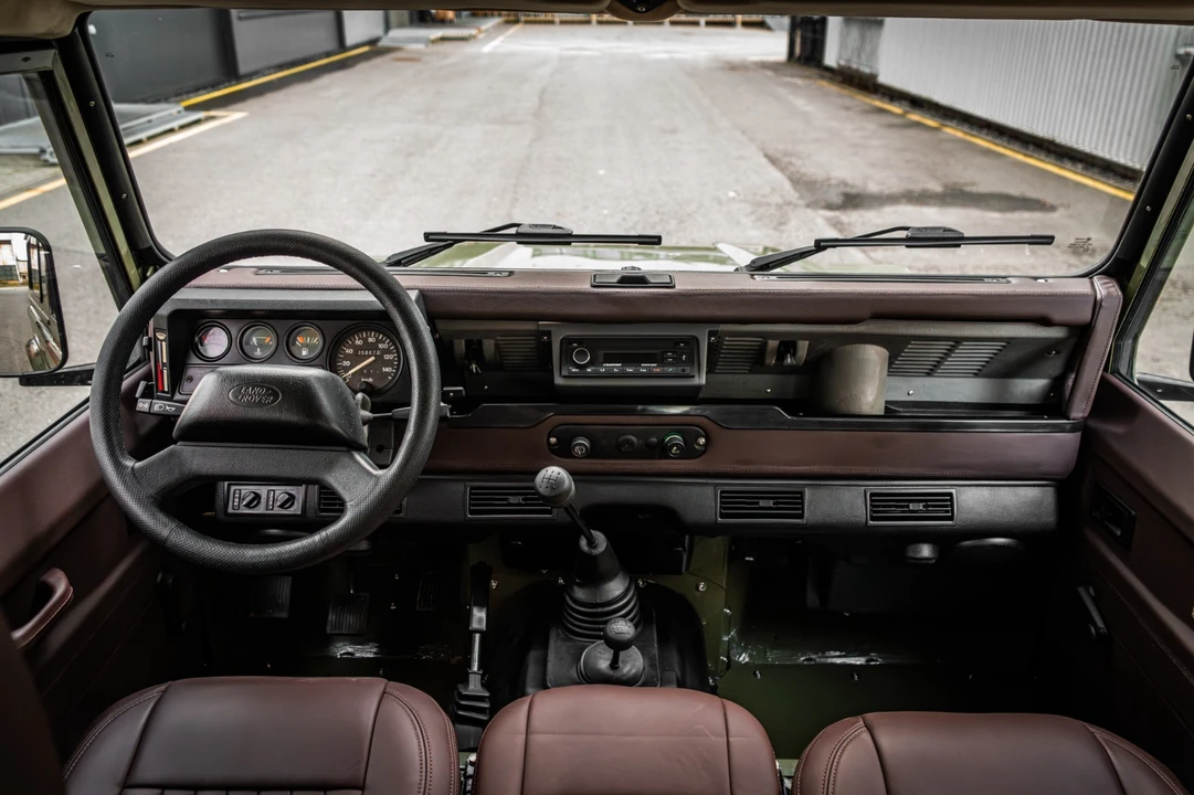 1997 Land Rover Defender - Image 14 of 31