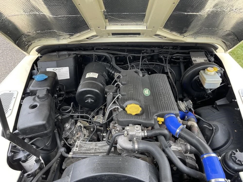 1997 Land Rover Defender - Image 6 of 12