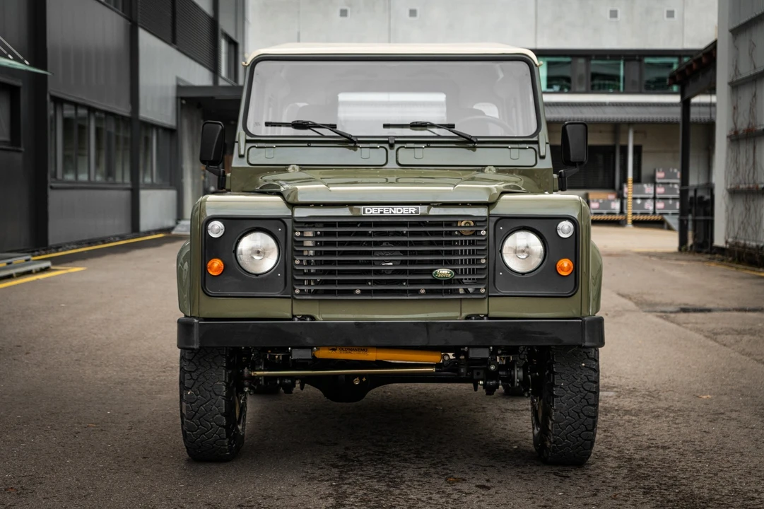 1997 Land Rover Defender - Image 3 of 31