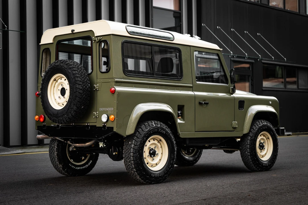 1997 Land Rover Defender - Image 6 of 31