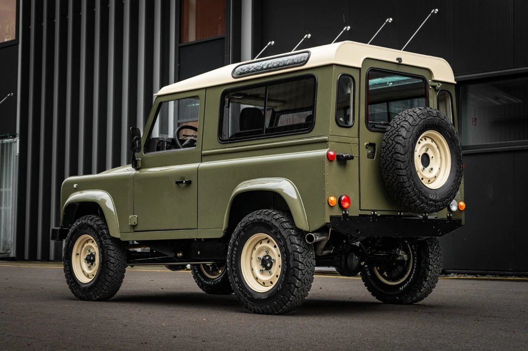 1997 Land Rover Defender - Image 5 of 31