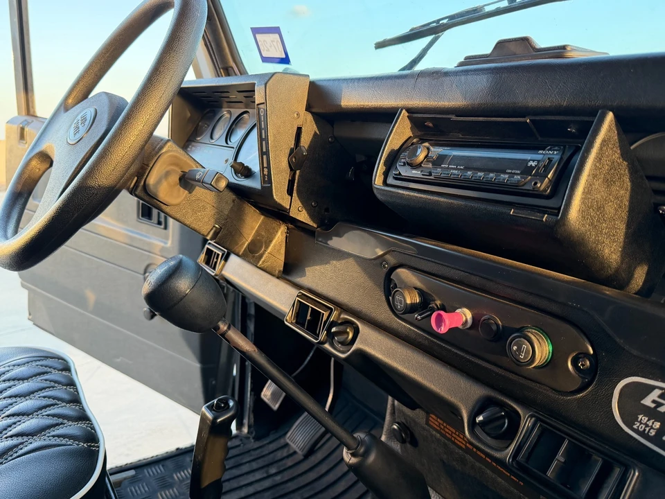 1997 Land Rover Defender - Image 21 of 31