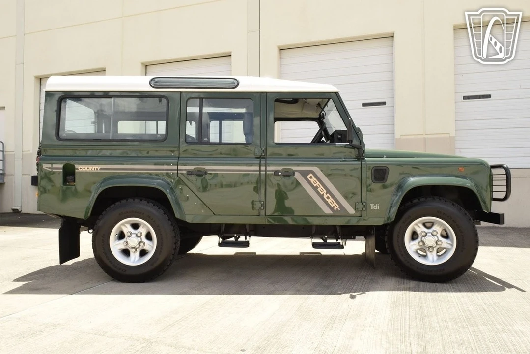1997 Land Rover Defender 110 - Image 19 of 21